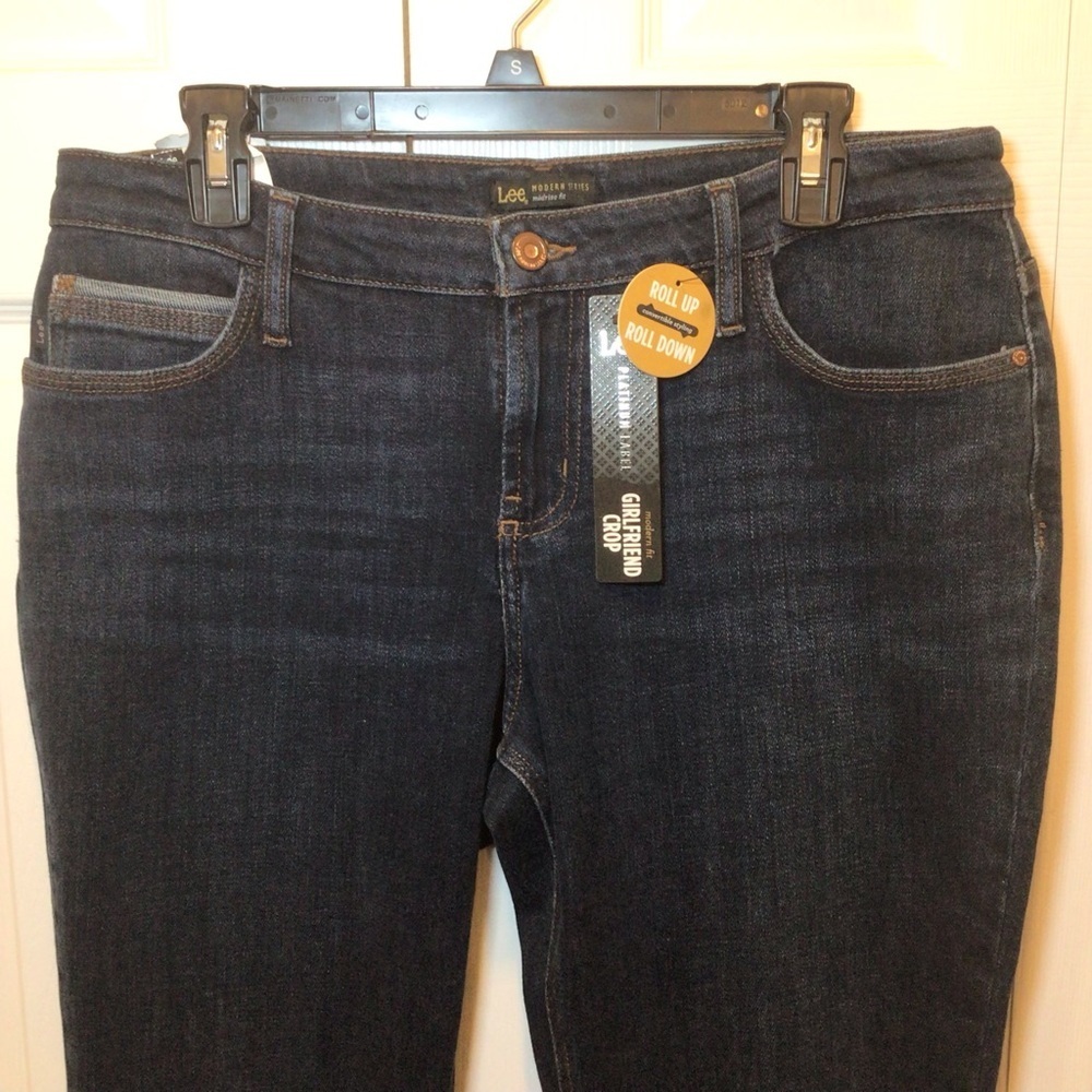 Lee Womens Modern Fit Dark Wash Girlfriend Crop Jeans Size 12M-Irregular - Picture 2 of 10